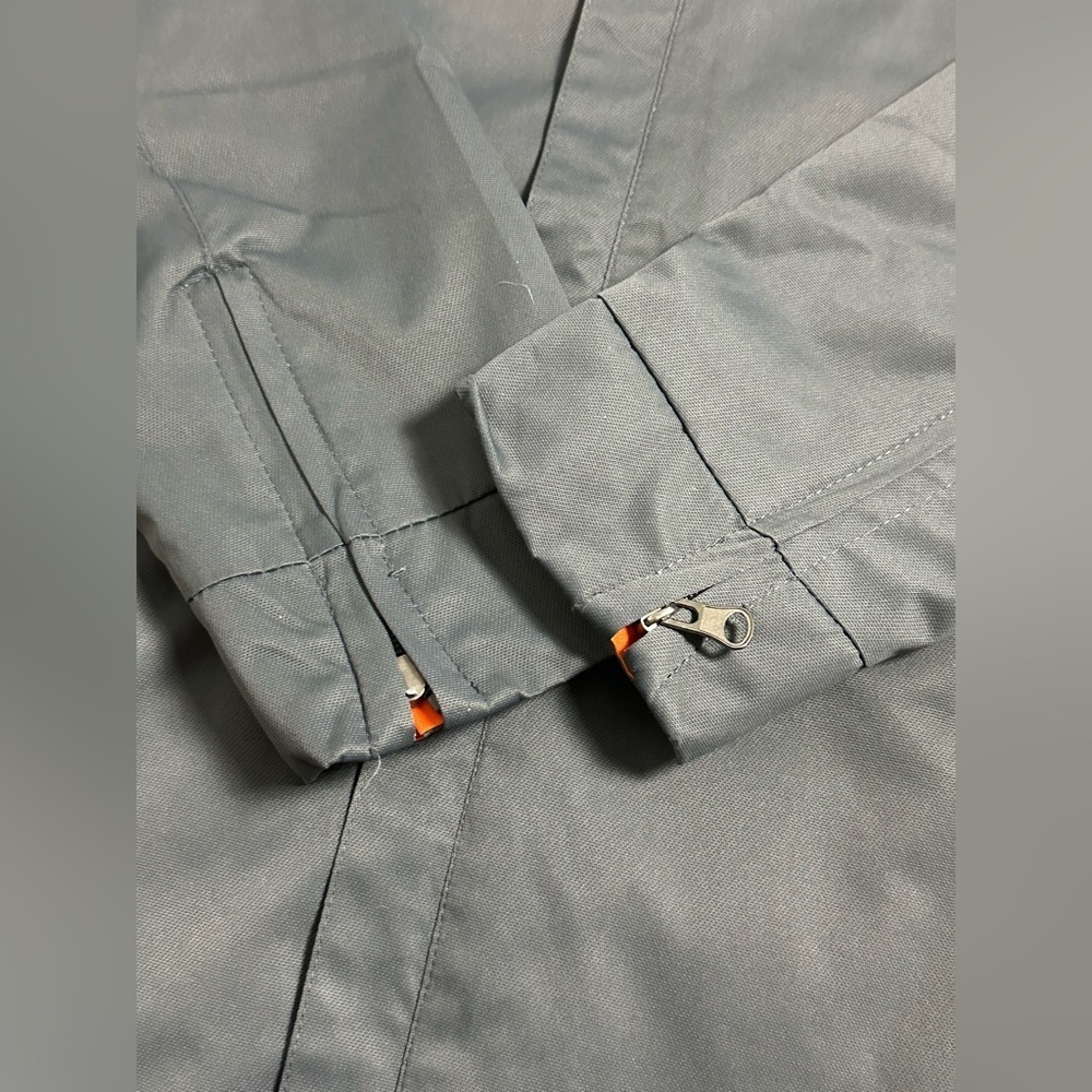 Nike Jacket - Picture 2 of 11